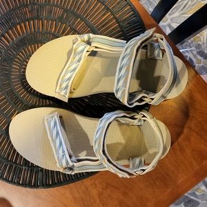 Teva Midform Universal Bolt Light Sandals - 7